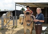 une ferme dotée d'une école d'équitation